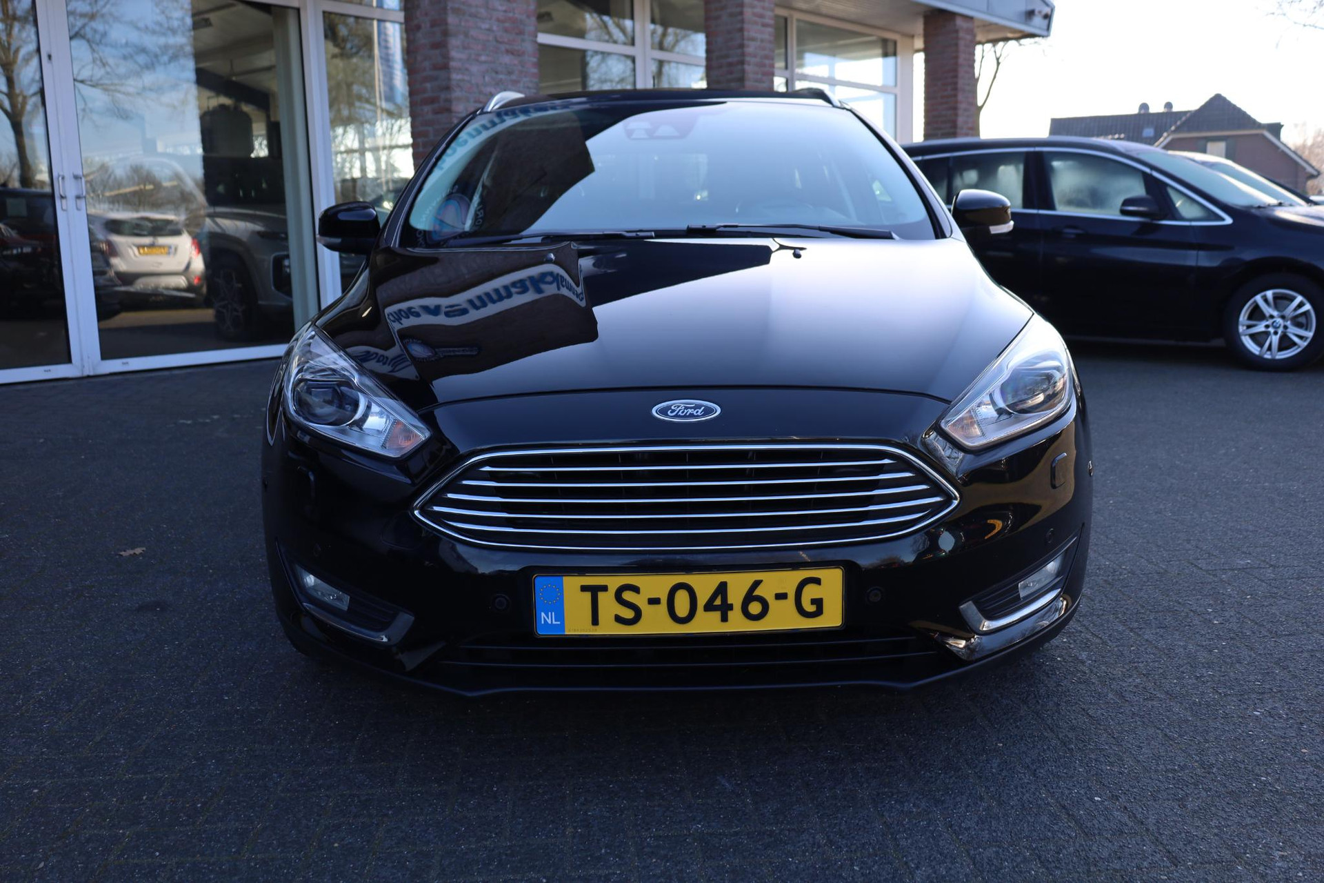 43534057-39.jpg