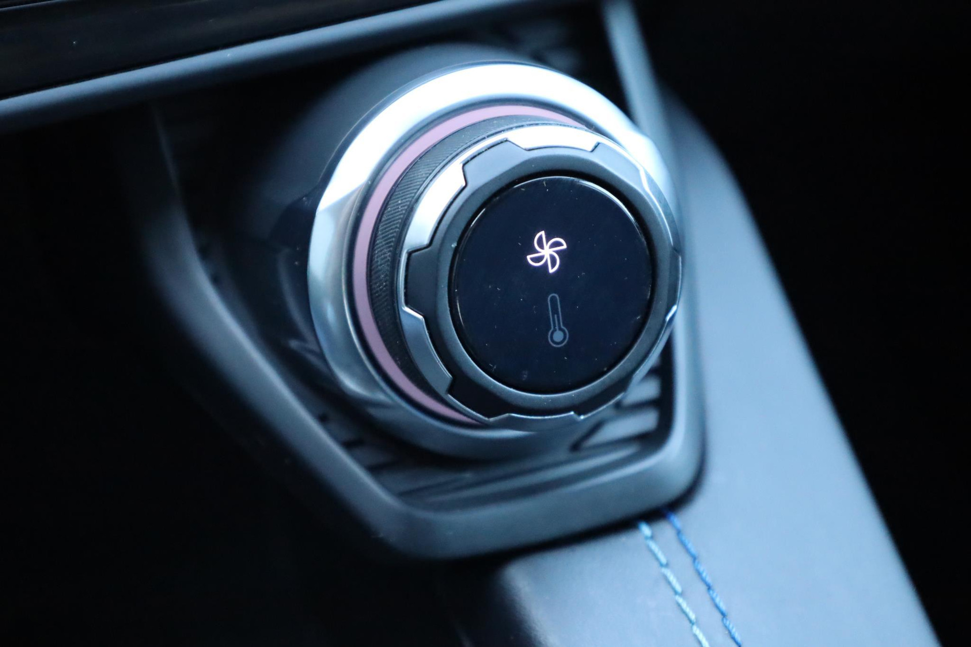 47988357-34.jpg