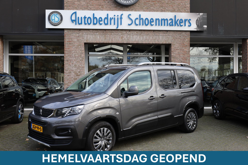 48301154