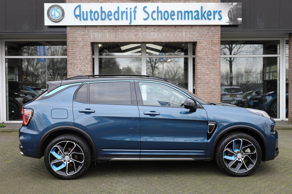51544922-1.jpg